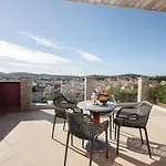 As Apartment