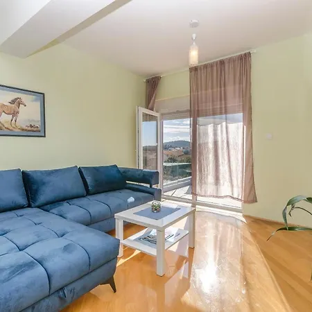 As Apartment
