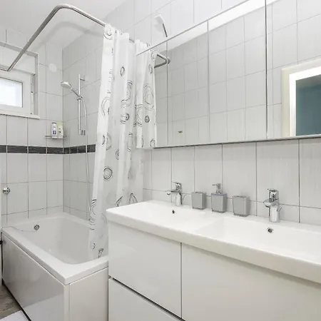 Apartment As Jezera