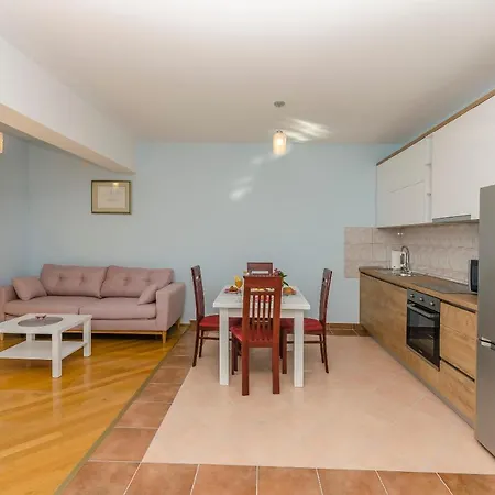 Apartment As Jezera